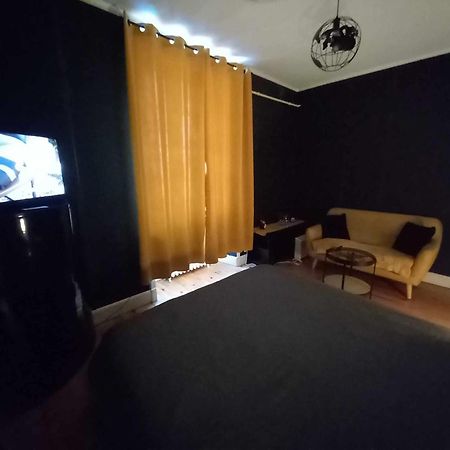 L'Appart De Babou Rez De Chaussee Parking Free Draps Wifi Thiers Exteriér fotografie