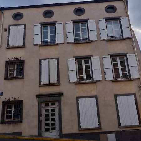 L'Appart De Babou Rez De Chaussee Parking Free Draps Wifi Thiers Exteriér fotografie